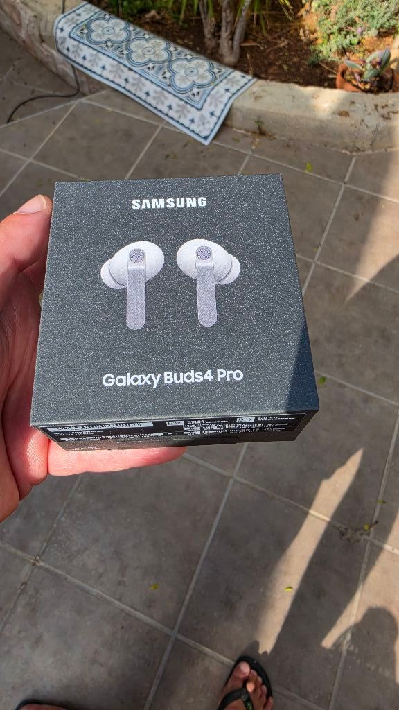 חדש בקופסא Galaxy Buds 4 Pro