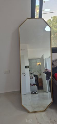 מראה עומדת