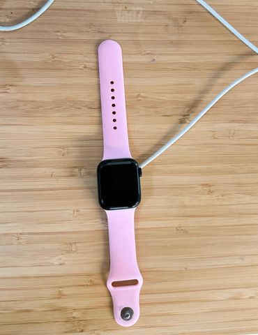 Apple Watch Series 7 כמו חדש!