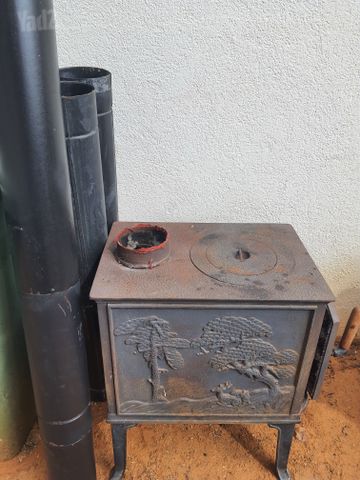 קמין עץ