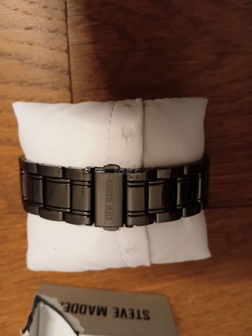 Steve madden watch