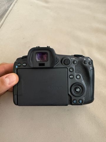 מצלמת Canon R5