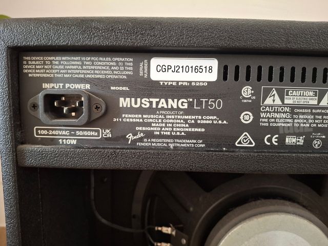 מגבר fender mustang lt50