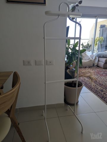 מתלה Ikea לבןMULIG Valet Stand