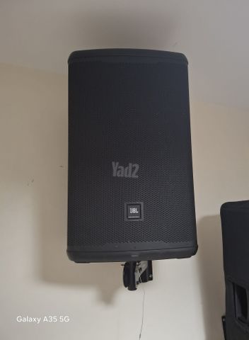 רמקול JBL דגם 715