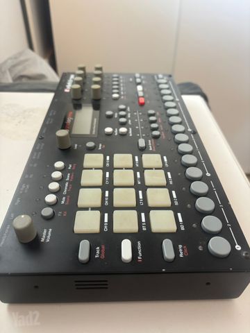 Elektron Analog Rytm