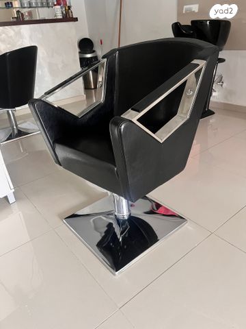 כיסא ספר