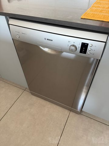 מדיח כלים Bosch SMS25AI07E
