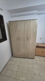 ארון בגדים