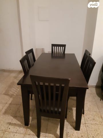 שולחן