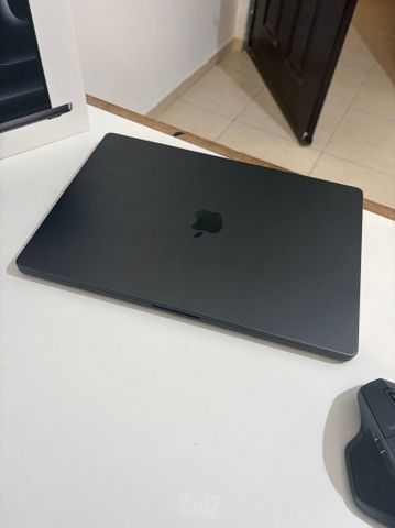 Macbook 16 m4