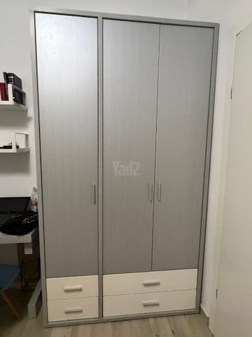 ארון בגדים