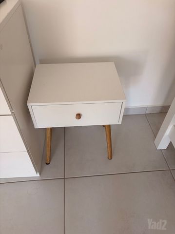 שידת צד