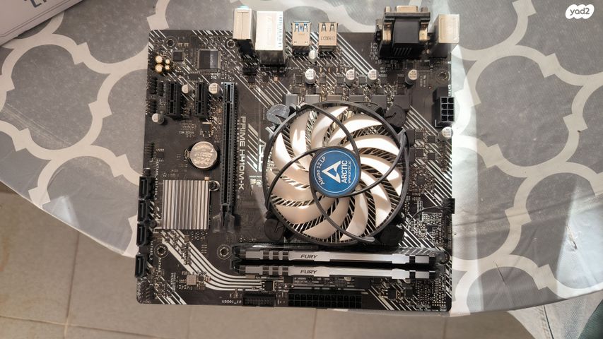 סט לוח אם, מעבד i5, וזיכרון