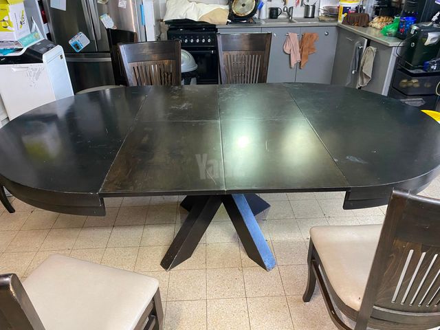 שולחן
