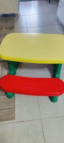 שולחן