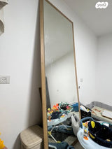 מראה גבוהה וכבדה