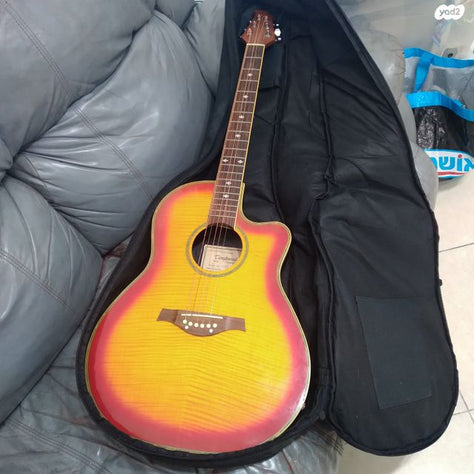 גיטרה Tanglewood