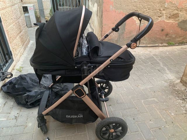 עגלת תינוק