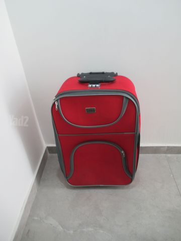 תיקי לנסיעה