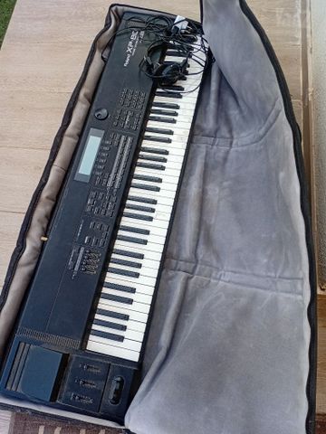סינטיסייזר   rolandxp-80