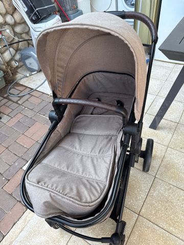 עגלת תינוק