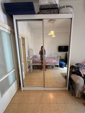 ארון בגדים