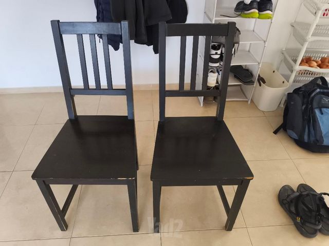 כיסאות