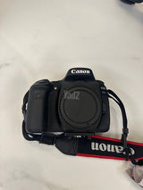 Canon EOS 80D ועדשה