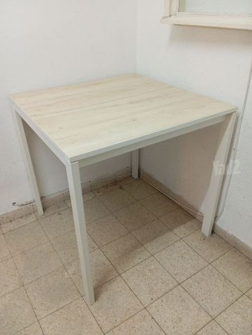 שולחן