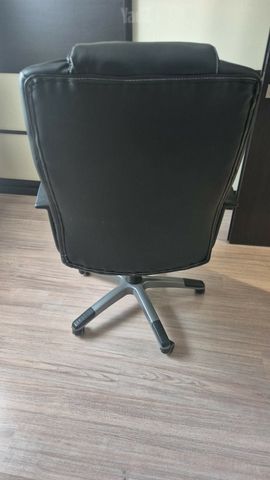 כיסא מנהלים