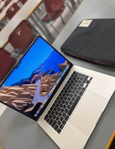 MacBook Air M2 2023