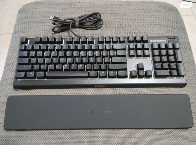 מקלדת גיימינג איכותית APEX 7