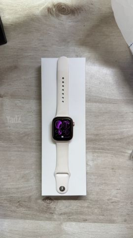 Apple Watch  11