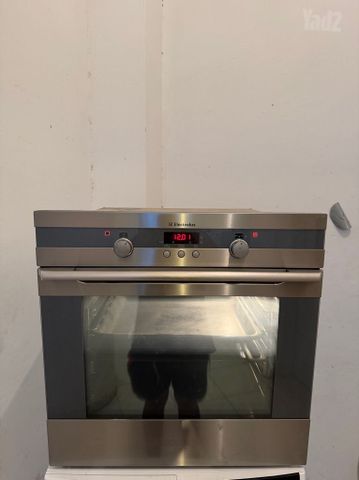 תנור electrolux פירולטי