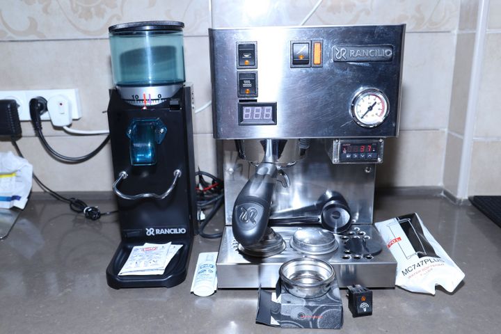 Rancilio Silvia+מטחנת Rancilio