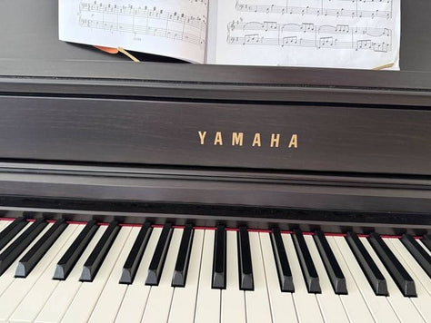 פסנתר Yamaha Clavinova CLP-745