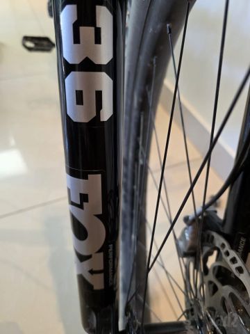 חשמלוק Santa cruz Heckler CC