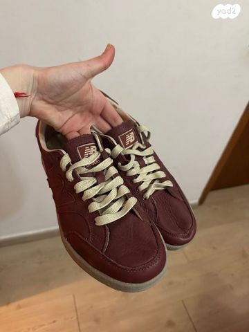נעלי New Balance