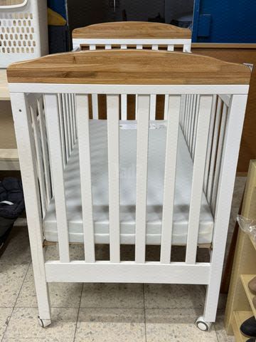 מיטה לתינוק 300 עם מזרן 450שח