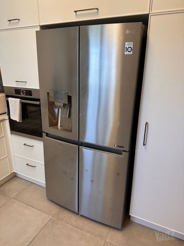 מקרר LG 710-ins