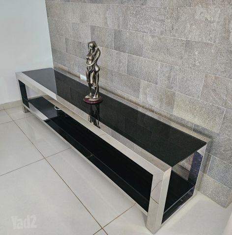 שולחן