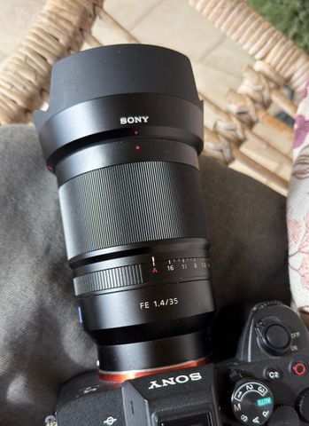 Sony Zeiss 35mm 1.4