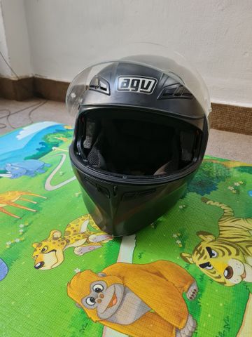 קסדה נפתחת AGV