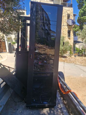 ארון תקשורת