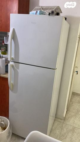 מקרר לבן חבר Haier