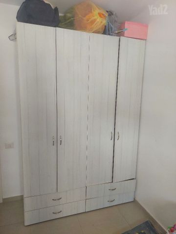 ארון בגדים