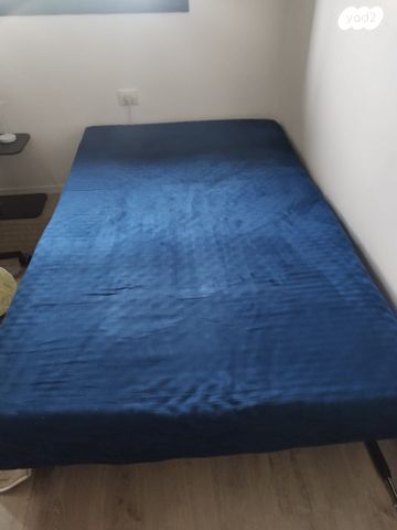מיטה וחצי