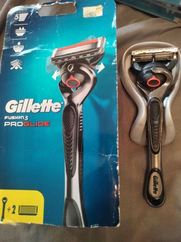 Gillette Fusion 5 PROGLIDE