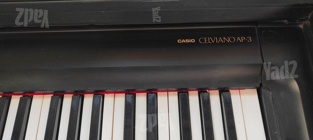 פסנתר חשמלי של CASIO
